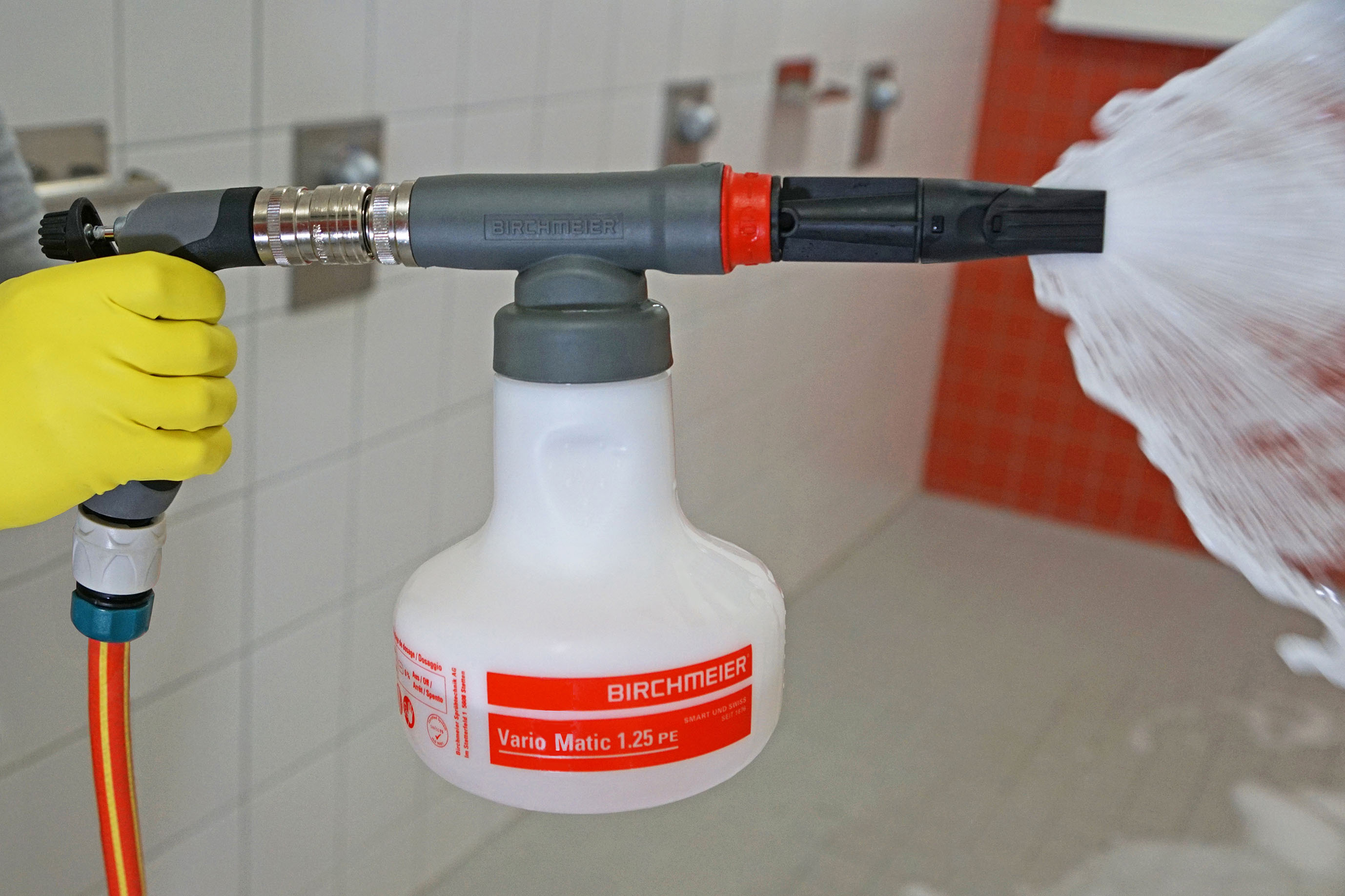 Vario-Matic 1.25 PE from Birchmeier for cleaning & disinfecting in sanitary facilities